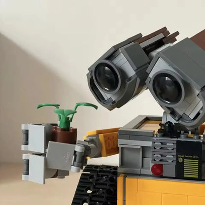 Wall - E Robot Building Set – 687 PCS Movie - Inspired Toy 6+ STEM building block toy by LOLIPOL