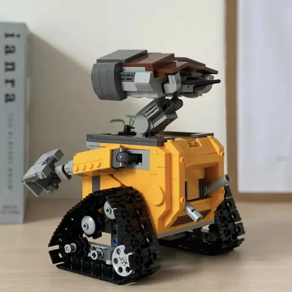 Wall - E Robot Building Set – 687 PCS Movie - Inspired Toy 6+ STEM building block toy by LOLIPOL
