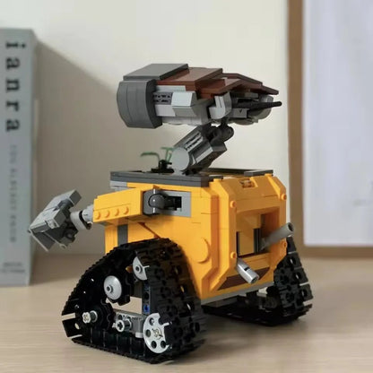 Wall - E Robot Building Set – 687 PCS Movie - Inspired Toy 6+ STEM building block toy by LOLIPOL