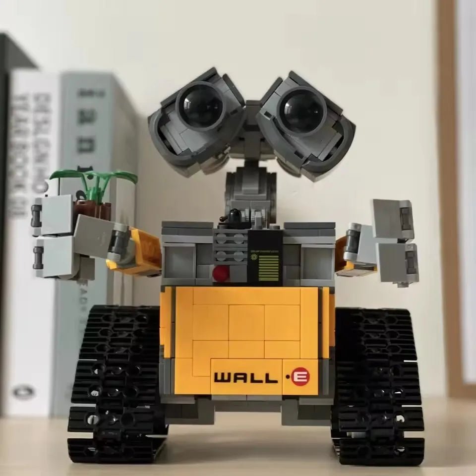 Wall - E Robot Building Set – 687 PCS Movie - Inspired Toy 6+ STEM building block toy by LOLIPOL